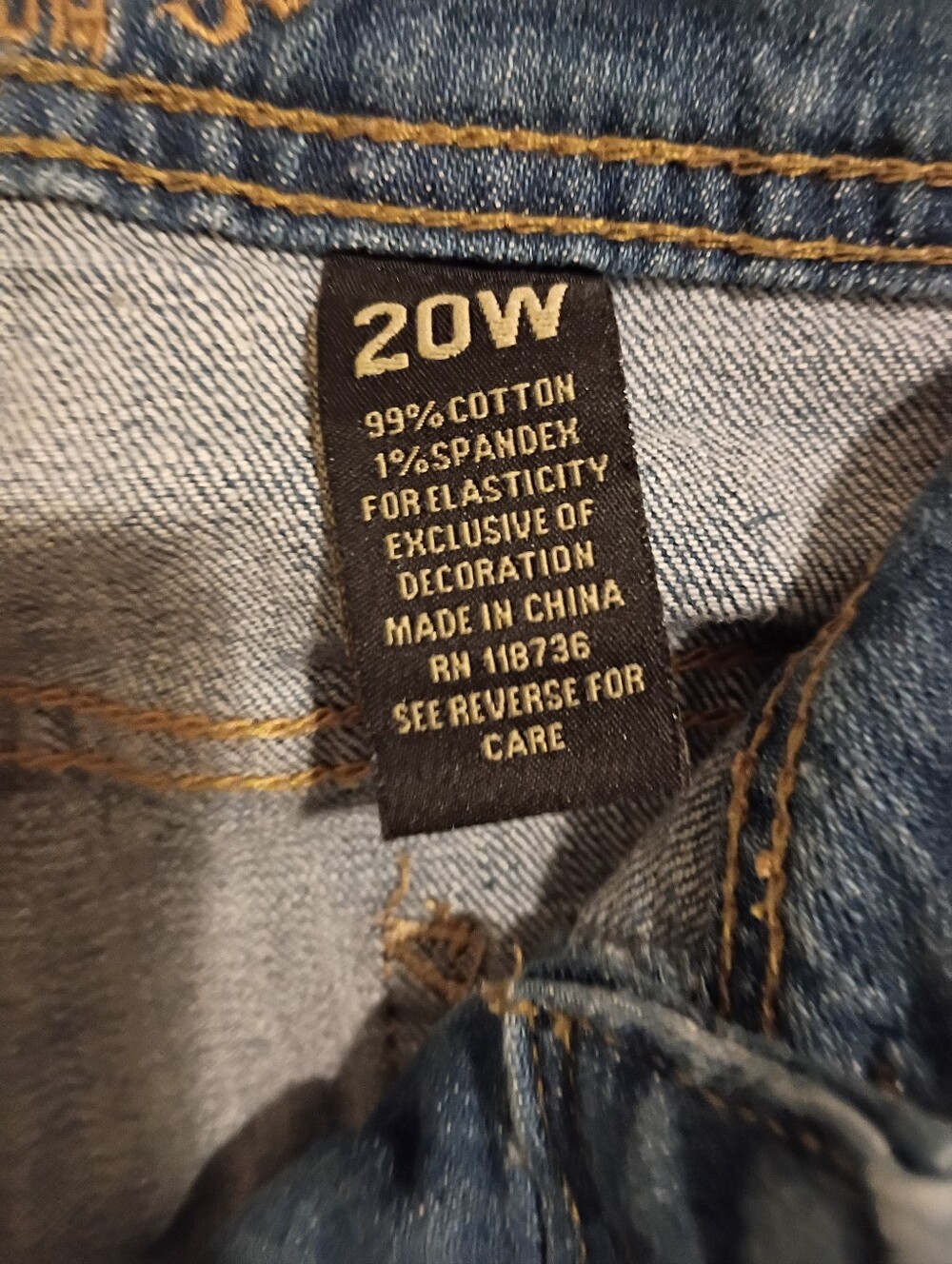 Distressed Jeans - Picture 7 of 8